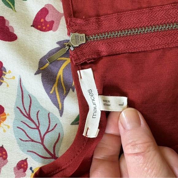 Maurice’s Delton Zipper back blouse - Picture 3 of 3